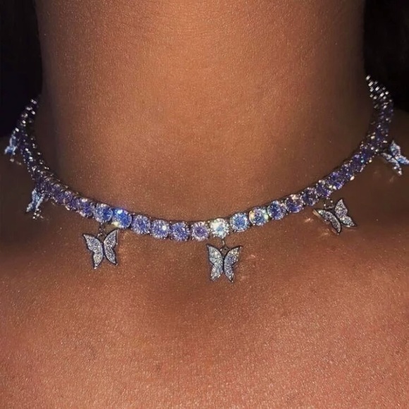 Butterfly Necklace - Picture 1 of 1